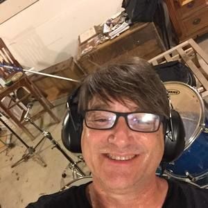 Meet your Posher, Julian